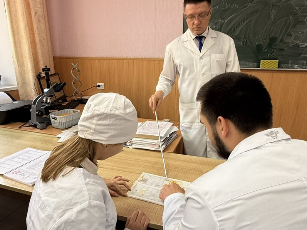 Засідання студентської наукової групи кафедри біології