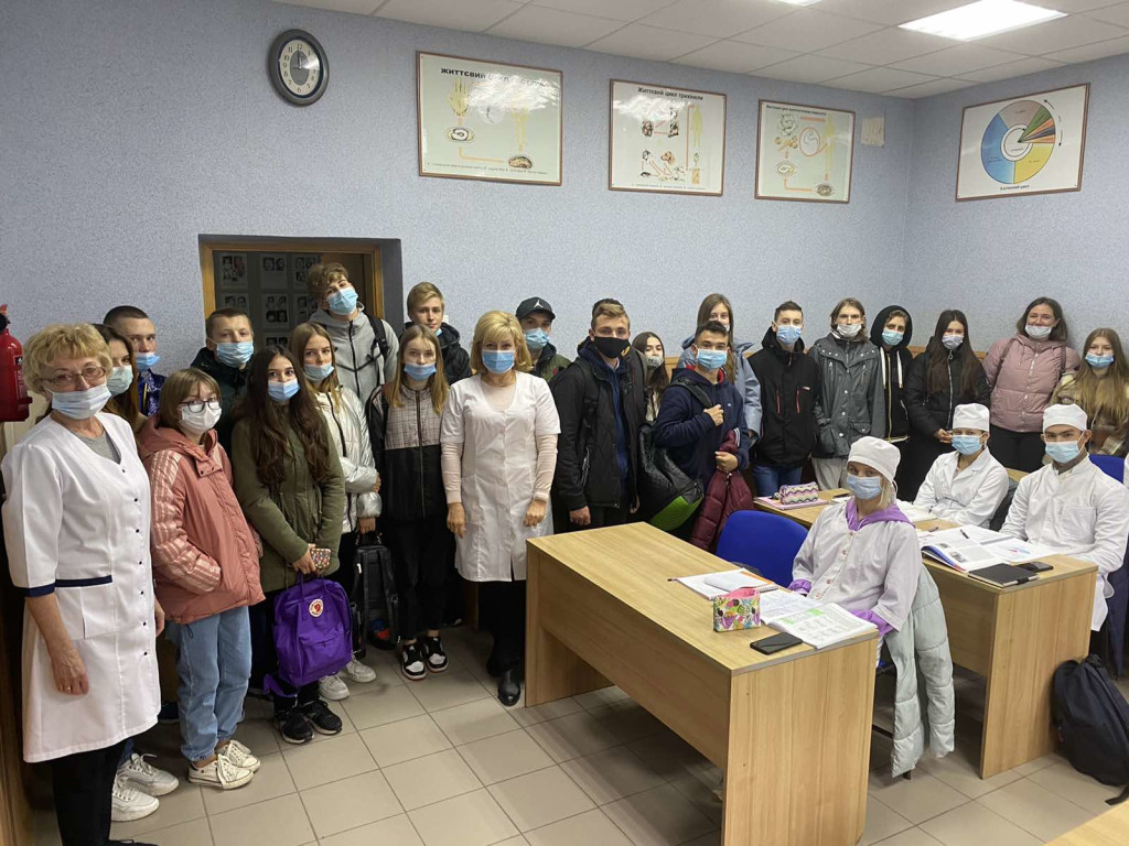 «Профорієнтаційна робота серед навчальних закладів Полтавщини»: Проєкт продовжується.