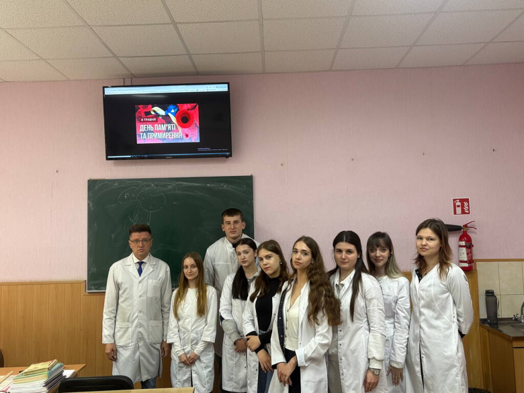 Виховні заходи на кафедрі біології до дня пам'яті та перемоги над нацизмом