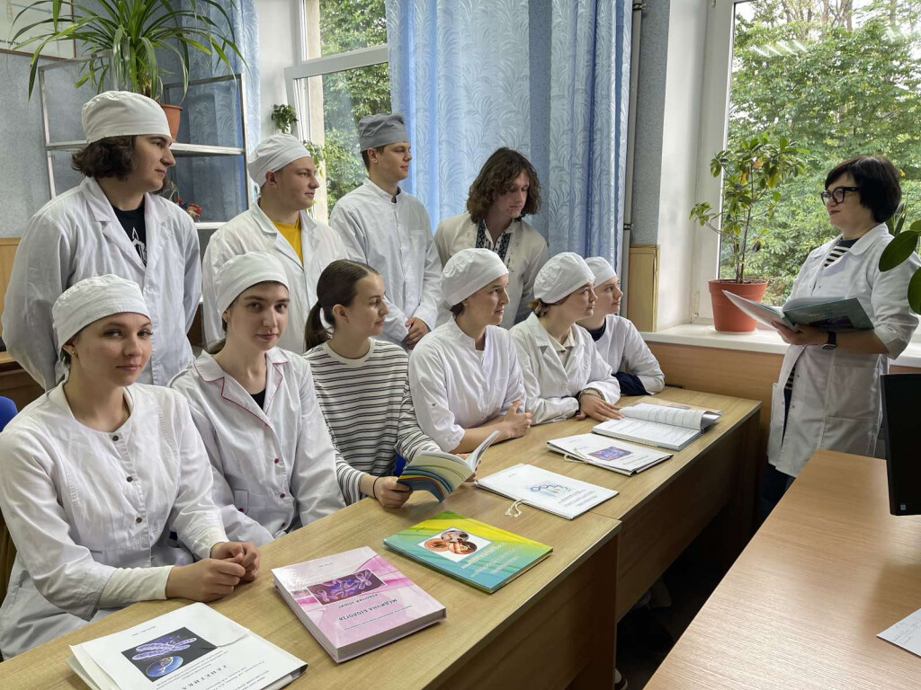 АКАДЕМІЧНА ДОБРОЧЕСНІСТЬ ОЧИМА ПЕРШОКУРСНИКІВ